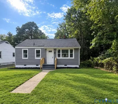 108 Henrico St, Petersburg, VA 23803