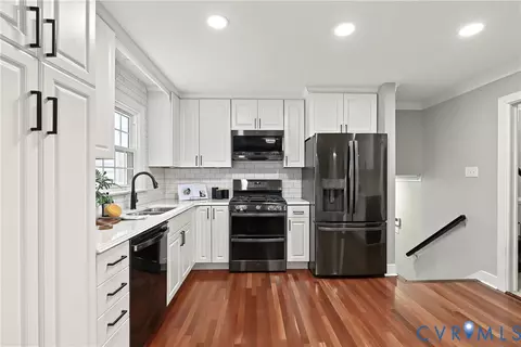 Kitchen - 2816 Skipton Rd, Richmond, VA 23225 photo 9 of 10