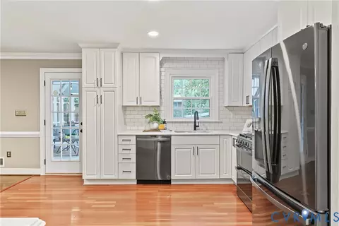 Kitchen - 2816 Skipton Rd, Richmond, VA 23225 photo 7 of 10