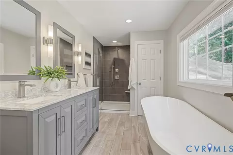 Bath - 2816 Skipton Rd, Richmond, VA 23225 photo 5 of 7