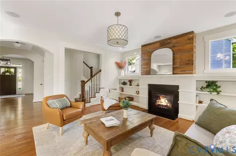 Living - 3507 Evershot Dr, Midlothian, VA 23112 photo 2 of 2