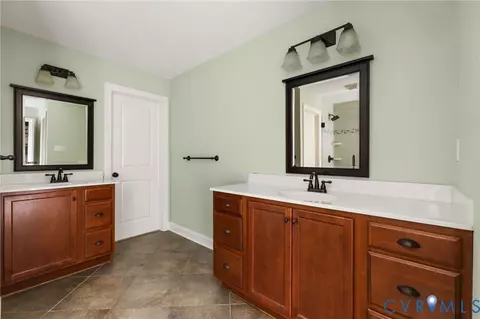 Bath - 3507 Evershot Dr, Midlothian, VA 23112 photo 4 of 6