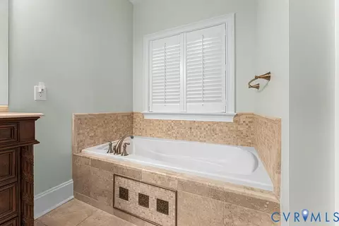 Bath - 1226 Indiantown Rd, Weems, VA 22576 photo 2 of 5