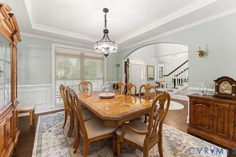 Dining - 1226 Indiantown Rd, Weems, VA 22576 photo 3 of 7
