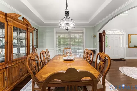 Dining - 1226 Indiantown Rd, Weems, VA 22576 photo 4 of 7
