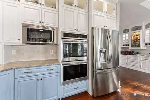 Kitchen - 1226 Indiantown Rd, Weems, VA 22576 photo 10 of 10