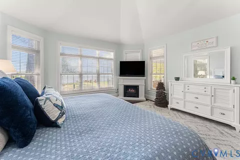 Bedroom - 1226 Indiantown Rd, Weems, VA 22576 photo 3 of 12