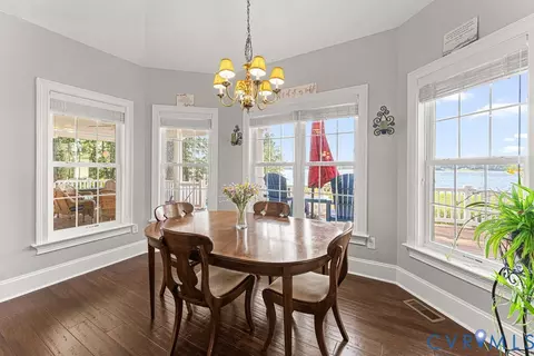 Dining - 1226 Indiantown Rd, Weems, VA 22576 photo 7 of 7