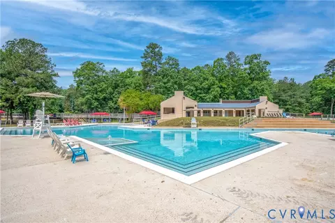 Exterior - 3211 Regatta Pointe Ct, Midlothian, VA 23112 photo 6 of 8