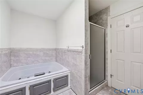 Bath - 3211 Regatta Pointe Ct, Midlothian, VA 23112 photo 2 of 3