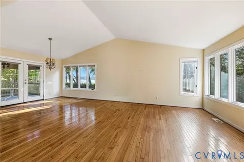 Living - 3211 Regatta Pointe Ct, Midlothian, VA 23112 photo 2 of 8
