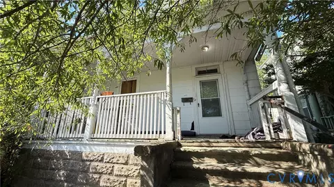 Exterior - 210 E Thomas St, Danville, VA 24540 photo 2 of 7