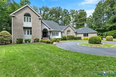 17 Quail Run Dr, Manakin Sabot, VA 23103