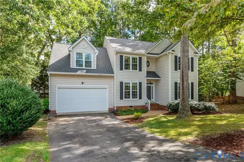 9365 Windsor Shade Dr, Mechanicsville, VA 23116