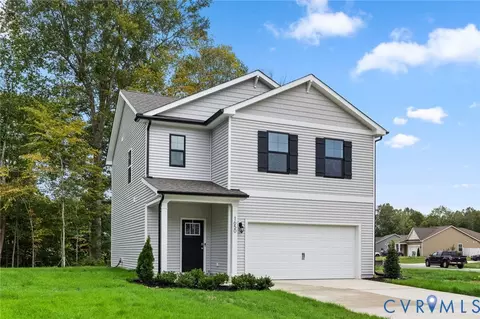 1650 River Bluff Ln, North Prince George, VA 23860