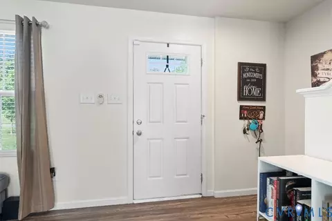 Entry Way - 7624 Lower Falls Ct, Richmond, VA 23237 photo 1 of 5