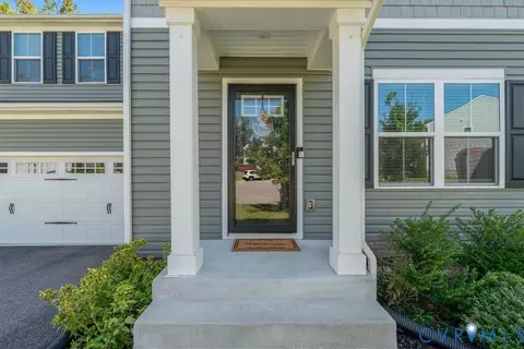 Exterior - 7624 Lower Falls Ct, Richmond, VA 23237 photo 5 of 11