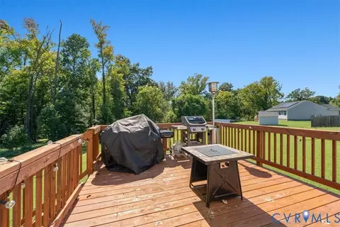 Exterior - 7624 Lower Falls Ct, Richmond, VA 23237 photo 10 of 11