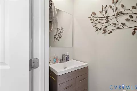 Bath - 7624 Lower Falls Ct, Richmond, VA 23237 photo 1 of 3