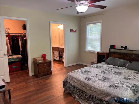 Bedroom - 9880 Knobs Hill Ln, Amelia Court House, VA 23002 photo 2 of 5