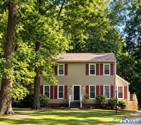 7717 Valencia Rd, Chesterfield, VA 23832