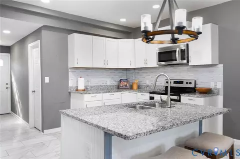 Kitchen - 209 E 15th St, Richmond, VA 23224 photo 2 of 4