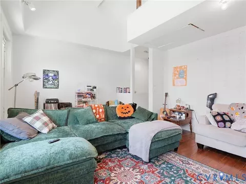 Living - 30 S Davis Ave, Richmond, VA 23220 photo 6 of 6