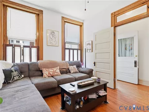 Living - 30 S Davis Ave, Richmond, VA 23220 photo 3 of 6