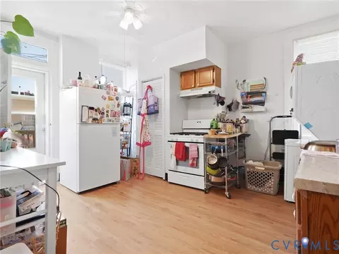 Kitchen - 30 S Davis Ave, Richmond, VA 23220 photo 1 of 5
