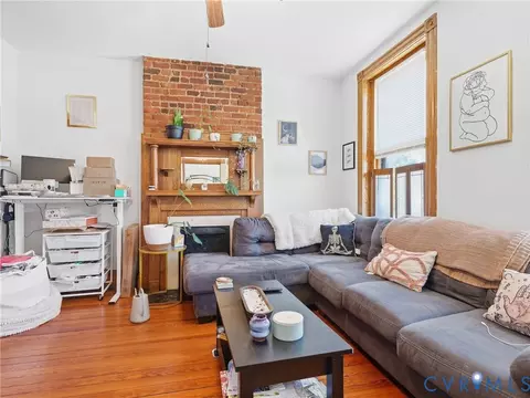 Living - 30 S Davis Ave, Richmond, VA 23220 photo 2 of 6