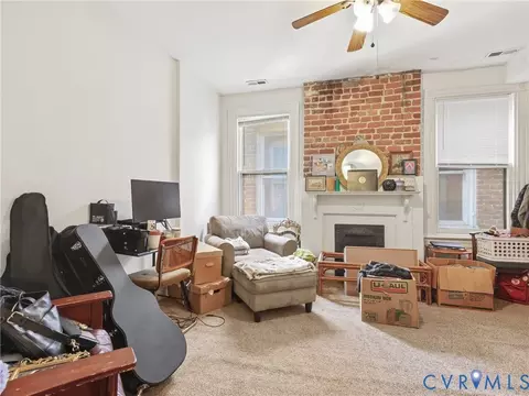 Living - 30 S Davis Ave, Richmond, VA 23220 photo 1 of 6