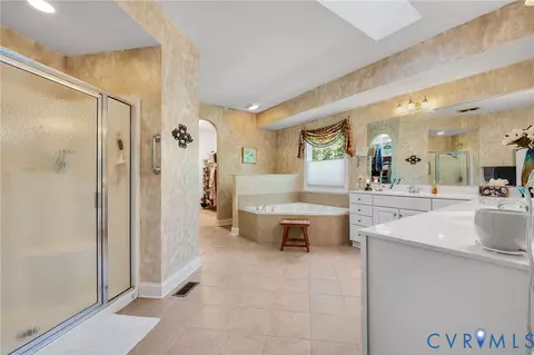 Bath - 5901 Brickshire Dr, Providence Forge, VA 23140 photo 1 of 5