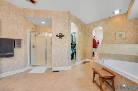 Bath - 5901 Brickshire Dr, Providence Forge, VA 23140 photo 3 of 5