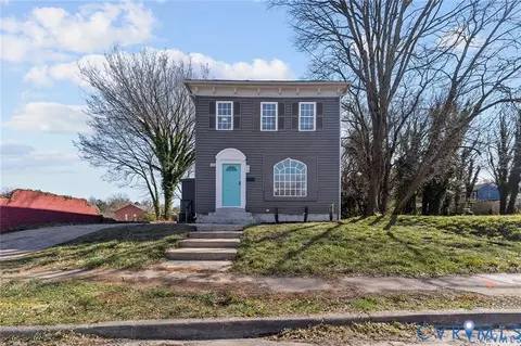 924 Lee Ave, Petersburg, VA 23803
