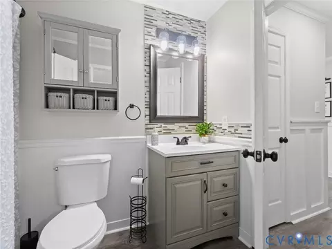Bath - 5615 Chatmoss Rd, Midlothian, VA 23112 photo 1 of 4