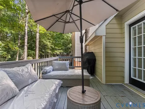 Exterior - 5615 Chatmoss Rd, Midlothian, VA 23112 photo 4 of 11