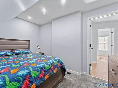 Bedroom - 5615 Chatmoss Rd, Midlothian, VA 23112 photo 6 of 15