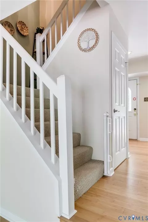 Entry Way - 4904 Long Shadow Ter, Midlothian, VA 23112 photo 2 of 4