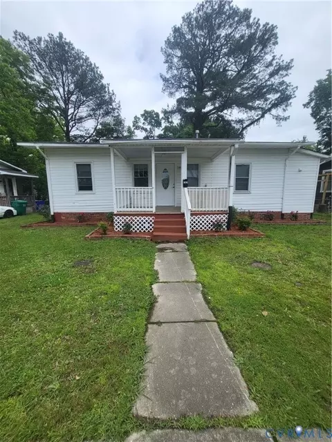 107 S 5th Ave, Hopewell, VA 23860