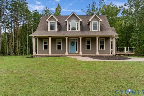 762 Grace Johnson Rd, Kents Store, VA 23084