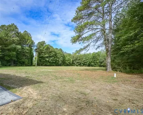 Exterior - 368 Greenbriar Rd, Walkerton, VA 23177 photo 5 of 10