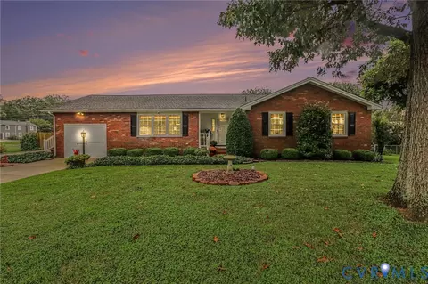 7113 Perrin Dr, Prince George, VA 23875
