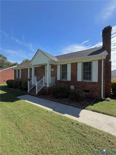 9022 Fayemont Dr, Mechanicsville, VA 23116