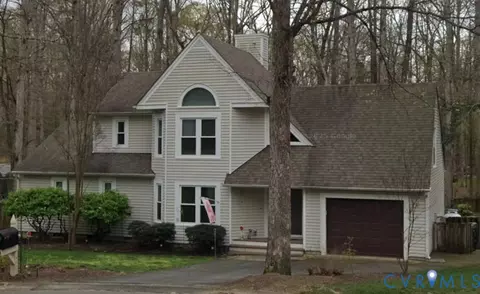 14403 Woods Walk Ln, Midlothian, VA 23112