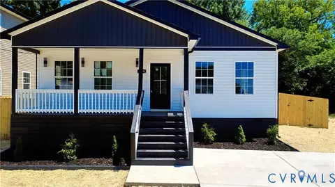 326 Mars St, Petersburg, VA 23803