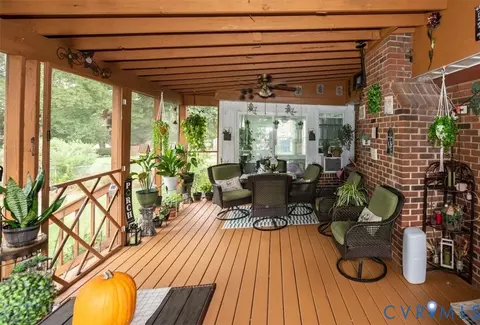 Exterior - 5510 Alberta Rd, Chesterfield, VA 23832 photo 5 of 10