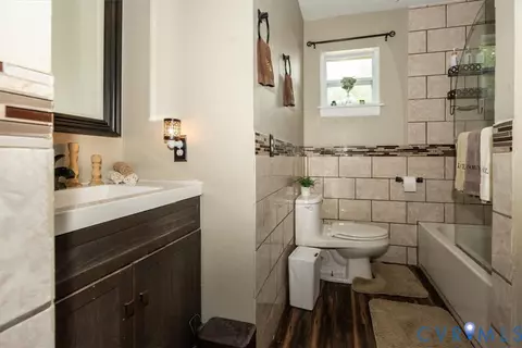 Bath - 5510 Alberta Rd, Chesterfield, VA 23832 photo 2 of 2