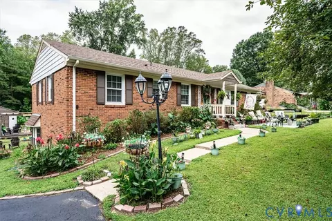 Exterior - 5510 Alberta Rd, Chesterfield, VA 23832 photo 2 of 10