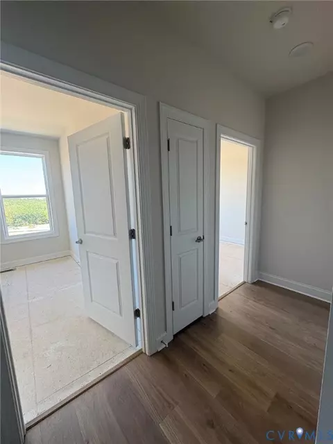 Entry Way - 512 Aura Ave, Midlothian, VA 23113 photo 3 of 3