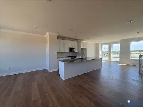 Living - 512 Aura Ave, Midlothian, VA 23113 photo 2 of 2
